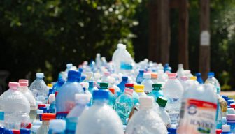 Estado de la contaminación con plástico: 1 millón de bolsas se usan por minuto