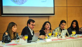 Directivos empresariales y miembros de la comunidad sindical reflexionan sobre las relaciones laborales en el Chile de hoy